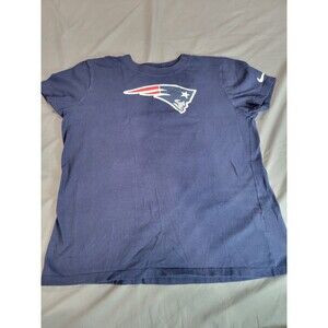 NFL  Women's New England Patriots Medium T-Shirt